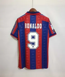 96-97 Barcelona home 11