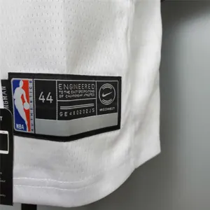 James #23 Lakers Round neck white 1
