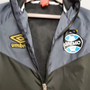 20-21 Gremio black windbreaker 6
