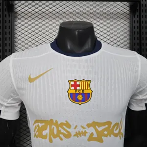 25-26 Barcelona x Travis Scott Edition été Kit Player Version White Shirt AAAAJersey Supply Yup 3