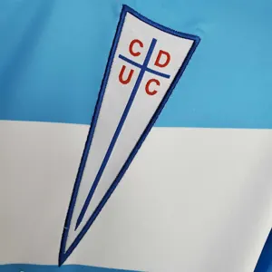 2011 La Católica Commemorative 5