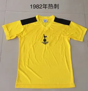 82-83 Tottenham Hotspur away yellow 8