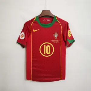 2004 Portugal home red 11