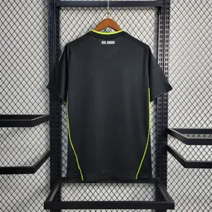 10-11 Real Madrid away 4