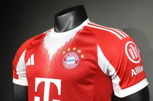 25-26 Bayern Munich Home Kit Player Version Soccer AAAAJersey Yupoo 4