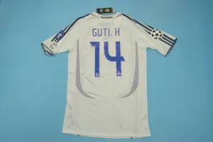 06-07 Real Madrid home white 14