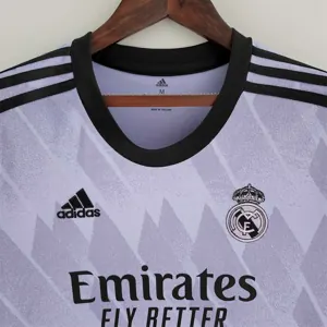 22-23 Real Madrid away woman 5