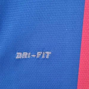 06-07 Barcelona UEFA Champions league home long sleeve 3