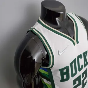 2022 Middleton #22 Bucks White 8