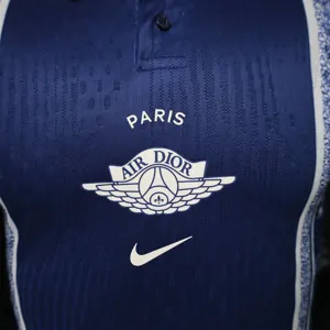 26-27 PSG X Dior Mens Player Special Edition Soccer T-Shirt AAAAJersey Supply Yupoo 7 1