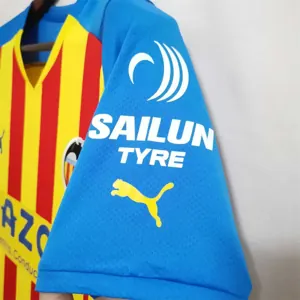 22-23 Valencia third away 4