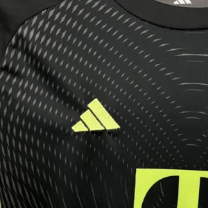 25-25 Bayern Munich Black Goalkeeper Kid Kits Youth Apparels AAAAJersey Wholesale Yupoo 8
