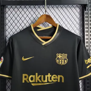 20-21 Barcelona third away 8