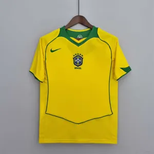 2004 Brazil home 16