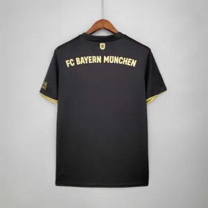 21-22 Bayern Munich away 15