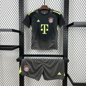25-25 Bayern Munich Black Goalkeeper Kid Kits Youth Apparels AAAAJersey Wholesale Yupoo