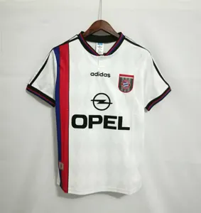 95-96 Bayern Munich white away