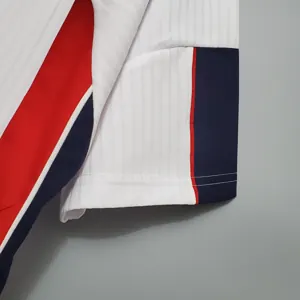 1998 England home 4