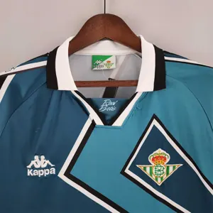 95-97 Real Betis away 3