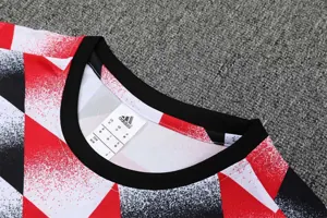 22-23 Manchester United training suit short sleeve kit red black and white color matching 3