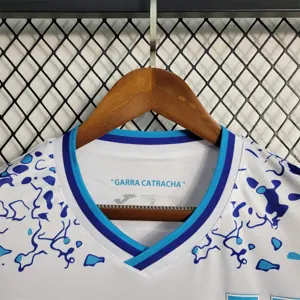 23-24 Honduras away 7