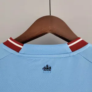 22-23 Manchester City home - 5 19