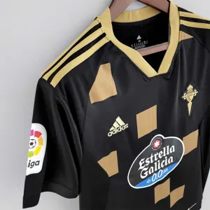 22-23 Celta away 6