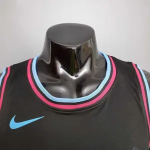 HERRO#14 Miami Heat V-neck black 5