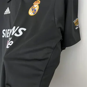 02-03 Real Madrid away 3