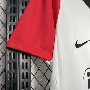 24-25 Frankfurt Home Kit Shirt Football Uniforms AAAAJersey Supplier Yupoo 1