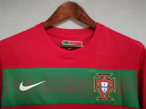 2010 Portugal home red 4