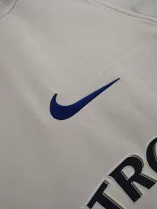 00-01 Leeds United home 1