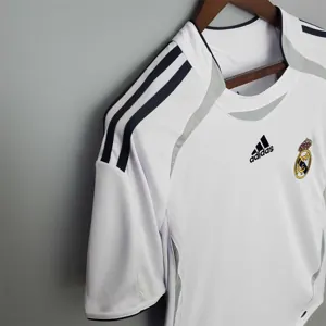 21-22 Real Madrid white （06-07 Template） 9