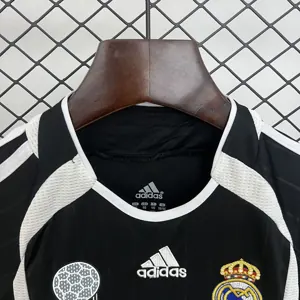 06-07 Real Madrid Away Retro Kid Kits Vintage Youth Apparels AAAAJersey Supplier Yupoo 3