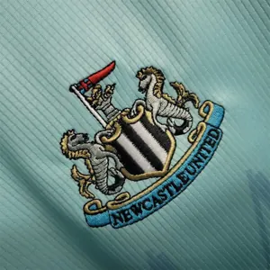 22-23 Newcastle pre-match training suit 2