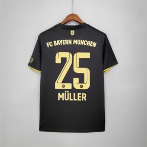 21-22 Bayern Munich away 3