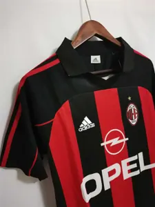 01-02 AC Milan home 5