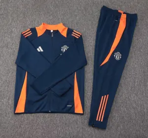 24-25 Manchester United Jackets Football Shirts 1