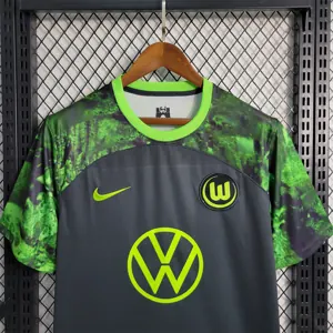 23-24 Wolfsburg away 4