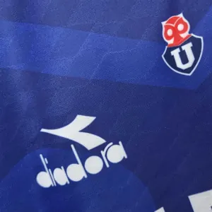 1996 University of Chile home 10