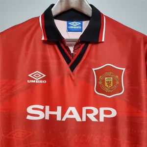 94-96 Manchester United home 7