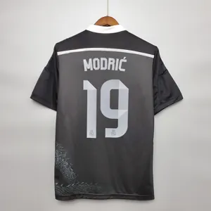 14-15 Real Madrid third away 13
