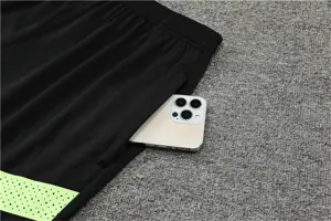 22-23 Manchester City Training Kit Black 6
