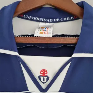 00-01 University of Chile home 8