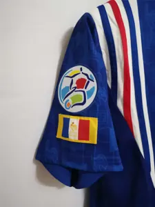 1996 France home blue 9