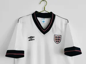 84-87 England home 2