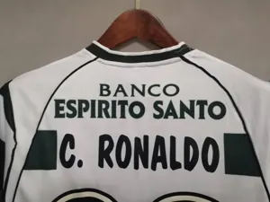01-03 Sporting Lisbon Home Retro Kit Vintage Shirt Football Jerseys Yupoo 4