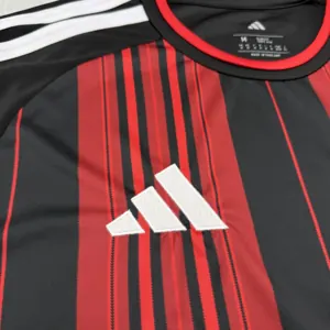 26-27 Eintracht Frankfurt Mens Home Kit Football T-Shirt AAAAJersey Supply Yupoo 9 1