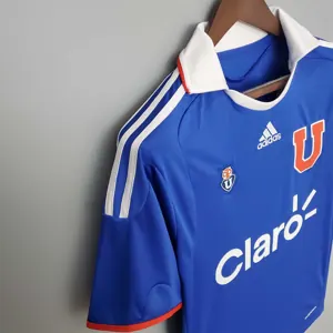 2011 University of Chile home 4