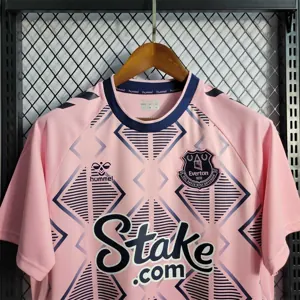 22-23 Everton away 10
